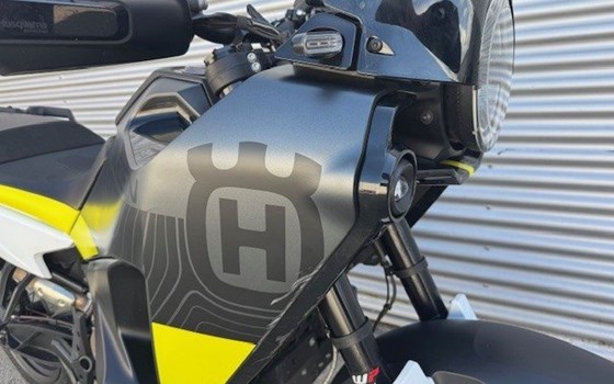 Gebrauchtmotorrad Husqvarna Norden 901 - Bild 5 Gebrauchtmotorrad Husqvarna Norden 901 - Bild 5