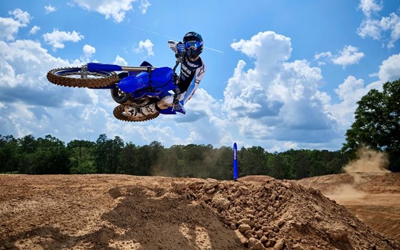 Neufahrzeug Yamaha YZ250LC - Bild 6 Neufahrzeug Yamaha YZ250LC - Bild 6