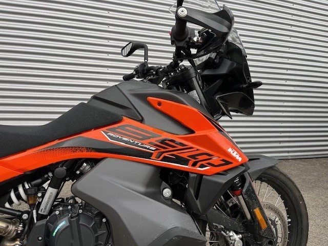 KTM 890 Adventure (orange) - Bild 2