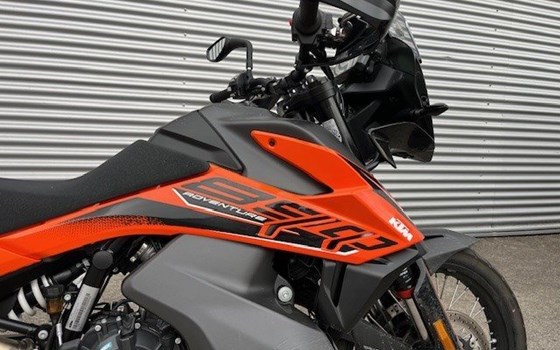Gebrauchtmotorrad KTM 890 Adventure - Bild 2 Gebrauchtmotorrad KTM 890 Adventure - Bild 2