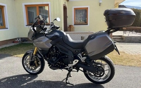 Gebrauchtmotorrad Triumph Tiger 1050 SE - Bild 4 Gebrauchtmotorrad Triumph Tiger 1050 SE - Bild 4