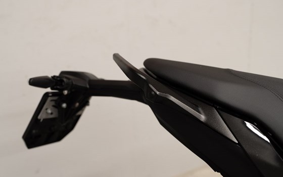 Motorrad Occasion BMW F 900 R - Bild 5