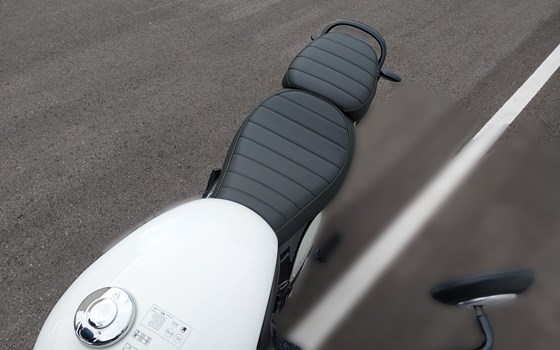 Neufahrzeug Triumph Scrambler 400 XC - Bild 10