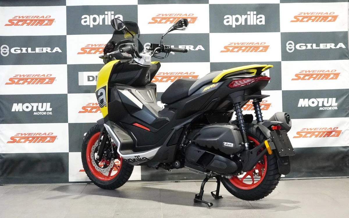 Zum Vergrößern bitte anklicken! Angebot Aprilia SR GT 125