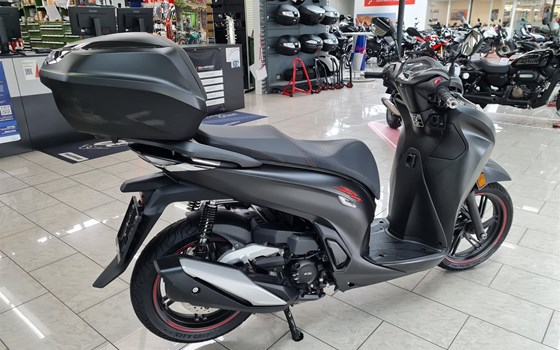 Gebrauchtmotorrad Honda SH350i - Bild 2