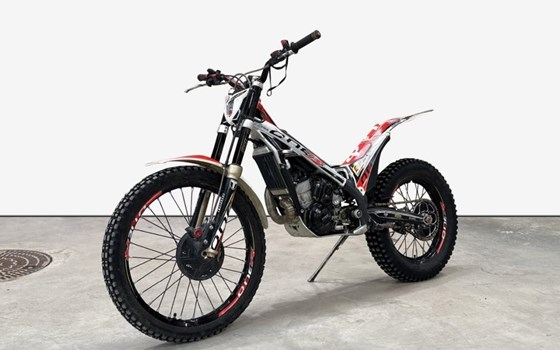 Gebrauchtmotorrad TRS One 250 - Bild 1 Gebrauchtmotorrad TRS One 250 - Bild 1