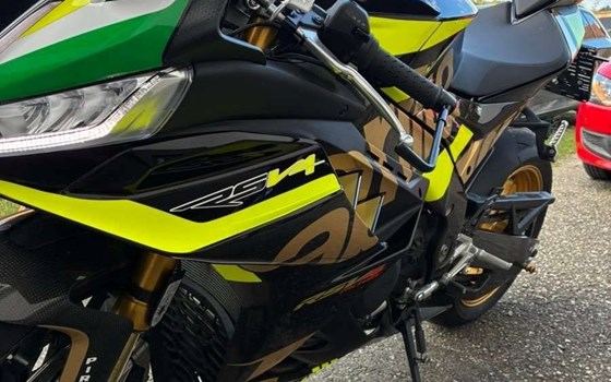 Gebrauchtmotorrad Aprilia RSV 1000 R Factory (RSV Mille R Factory) - Bild 3