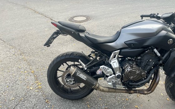 Gebrauchtmotorrad Yamaha MT-07 35kW - Bild 1 Gebrauchtmotorrad Yamaha MT-07 35kW - Bild 1