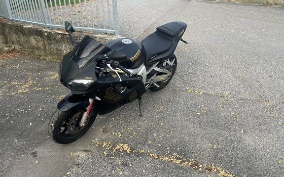 Gebrauchtmotorrad Yamaha YZF-R6 - Bild 5 Gebrauchtmotorrad Yamaha YZF-R6 - Bild 5