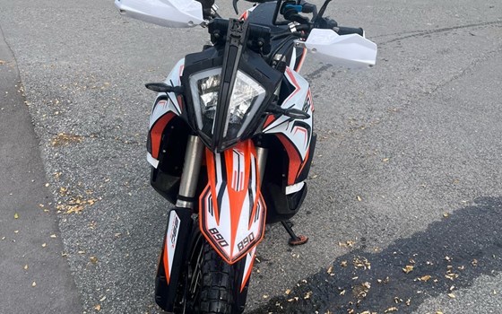 Gebrauchtmotorrad KTM 890 Adventure R - Bild 2 Gebrauchtmotorrad KTM 890 Adventure R - Bild 2