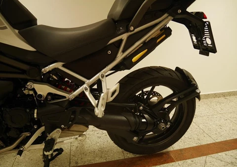 zum Vergrössern bitte anklicken!