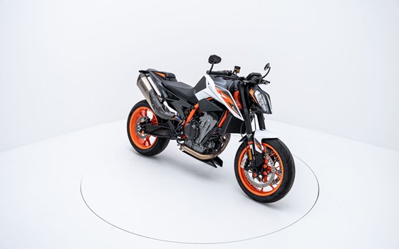 Motorrad Occasion KTM 890 Duke R - Bild 2