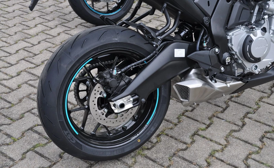 Angebot CFMOTO 675NK Bild 9: Angebot CFMOTO 675NK