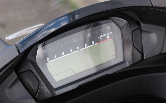 Gebrauchtmotorrad Honda Integra - Bild 12