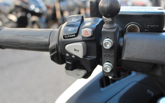 Gebrauchtmotorrad Honda Integra - Bild 9