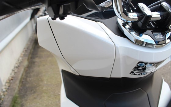 Gebrauchtmotorrad Honda PCX125 - Bild 16