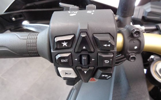 Gebrauchtmotorrad Honda CRF1100L Africa Twin Adventure Sports - Bild 3