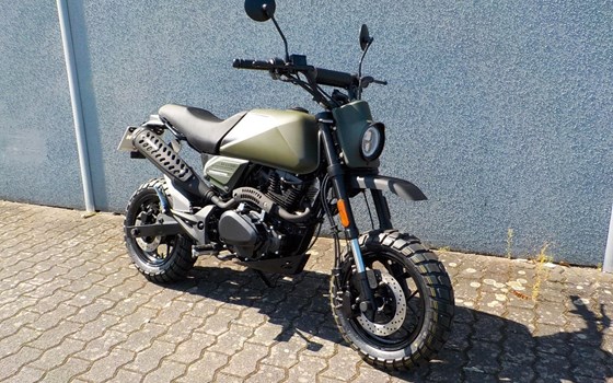 Gebrauchtmotorrad Brixton Crossfire 125 XS - Bild 10