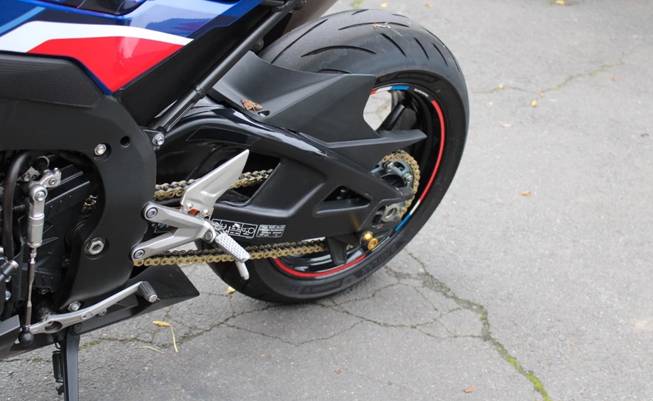 Angebot Honda CBR1000RR-R Fireblade SP Bild 14: Angebot Honda CBR1000RR-R Fireblade SP
