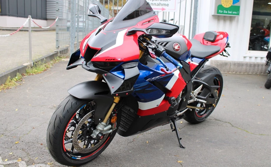 Angebot Honda CBR1000RR-R Fireblade SP Bild 2: Angebot Honda CBR1000RR-R Fireblade SP