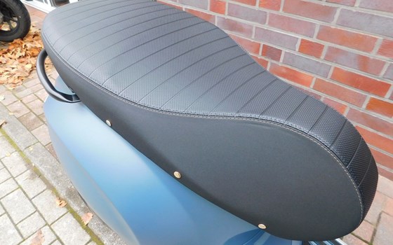 Neufahrzeug Vespa Primavera 125 Officina 8 - Bild 18