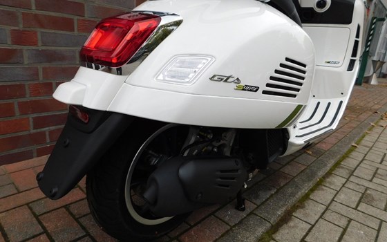 Neufahrzeug Vespa GTS 125ie Super Tech - Bild 12