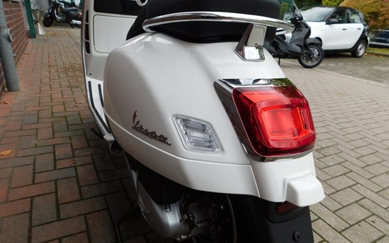Neufahrzeug Vespa GTS 125ie Super Tech - Bild 13