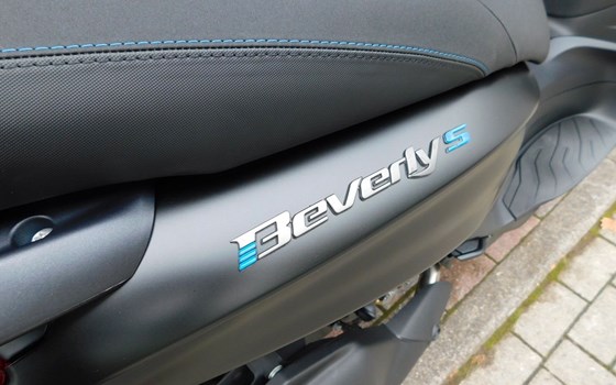Neufahrzeug Piaggio Beverly 400 - Bild 18