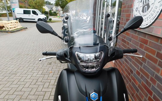 Neufahrzeug Piaggio Beverly 400 - Bild 6