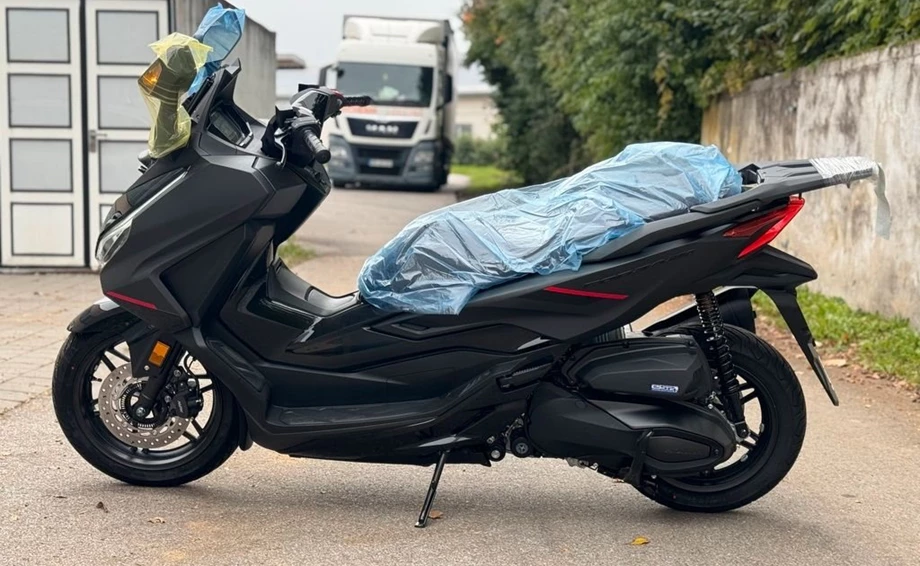 Offer Honda Forza 350 Bild 1: Offer Honda Forza 350