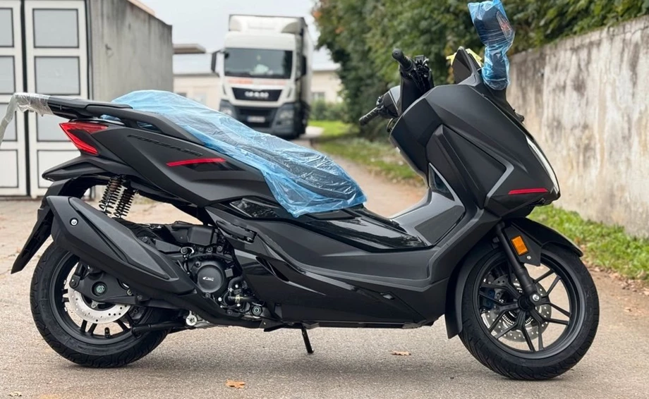 Offer Honda Forza 350 Bild 5: Offer Honda Forza 350