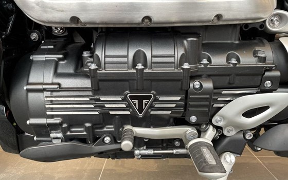Gebrauchtmotorrad Triumph Rocket 3 R - Bild 13