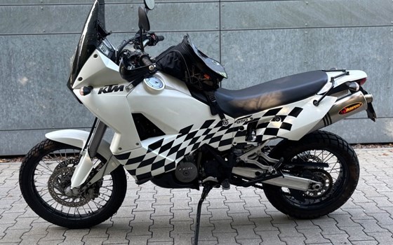 Gebrauchtmotorrad KTM 950 Adventure S - Bild 8