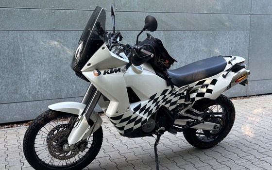 Gebrauchtmotorrad KTM 950 Adventure S - Bild 9