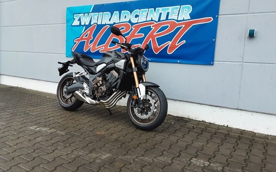 Gebrauchtmotorrad Honda CB650R E-Clutch - Bild 7