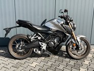Honda CB125R