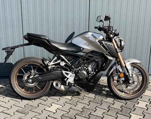 zum Vergrössern bitte anklicken!