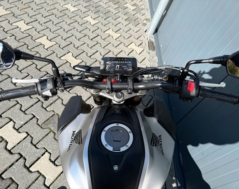 zum Vergrössern bitte anklicken!