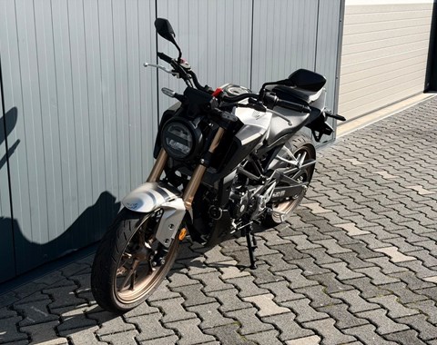 zum Vergrössern bitte anklicken!