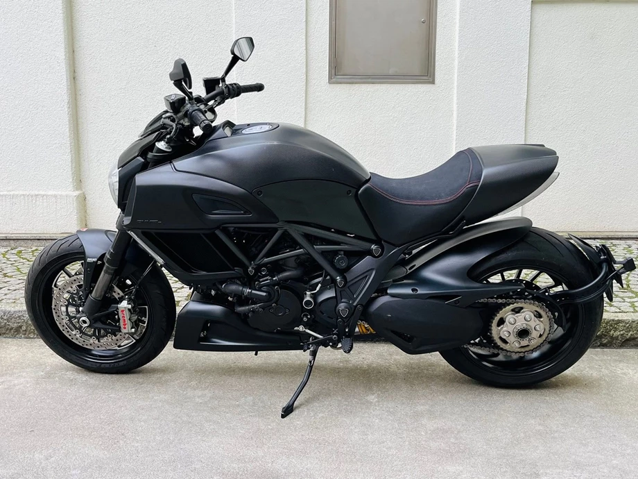 Angebot Ducati Diavel 1200 Dark Bild 3: Angebot Ducati Diavel 1200 Dark