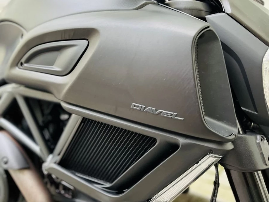 Angebot Ducati Diavel 1200 Dark Bild 4: Angebot Ducati Diavel 1200 Dark