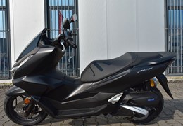 Neumotorrad Honda PCX125