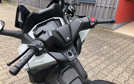 Neufahrzeug Honda Forza 350 - Bild 7