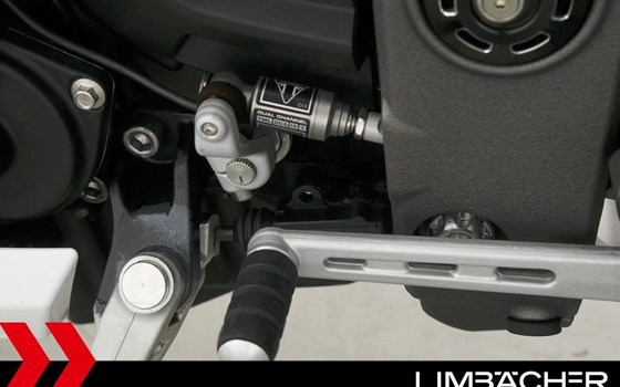 Gebrauchtmotorrad Triumph Speed Triple 1050 - Bild 21