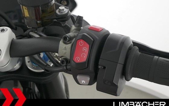 Gebrauchtmotorrad Triumph Speed Triple 1050 - Bild 23