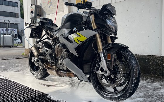 Gebrauchtmotorrad BMW S 1000 R - Bild 4 Gebrauchtmotorrad BMW S 1000 R - Bild 4