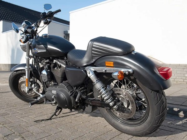 Gebrauchtmotorrad Harley-Davidson Custom Bike
