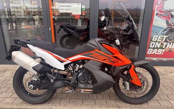 Gebrauchtmotorrad KTM 790 Adventure - Bild 3 Gebrauchtmotorrad KTM 790 Adventure - Bild 3