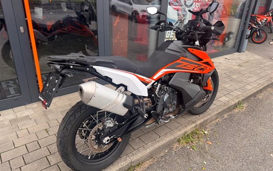 Gebrauchtmotorrad KTM 790 Adventure - Bild 4 Gebrauchtmotorrad KTM 790 Adventure - Bild 4