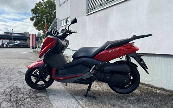 Gebrauchtmotorrad Yamaha XMAX 125 - Bild 2 Gebrauchtmotorrad Yamaha XMAX 125 - Bild 2